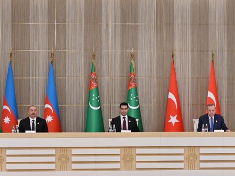 Azərbaycan-Türkiyə-Türkmənistan sənədləri imzalandı