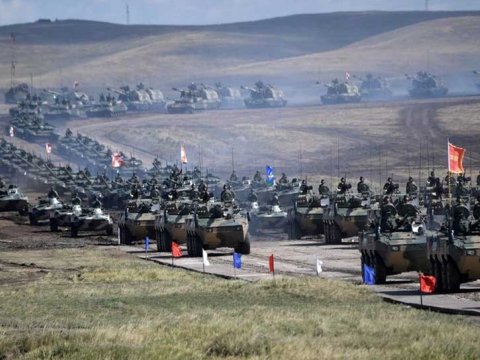 NATO-nun hərbi büdcəsi 25% artırıldı