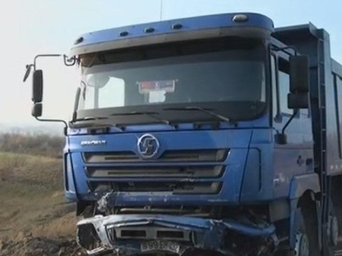 Kəlbəcərdə şirkət maşını qaçırıldı