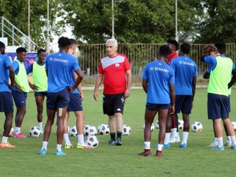 Moldova klubu azərbaycanlı baş məşqçi ilə vidalaşdı
