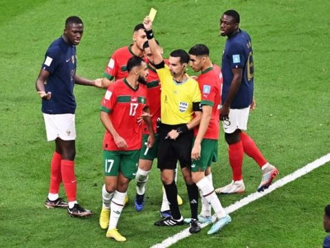 Mərakeş Fransa ilə oyundakı hakimdən FİFA-ya şikayət etdi