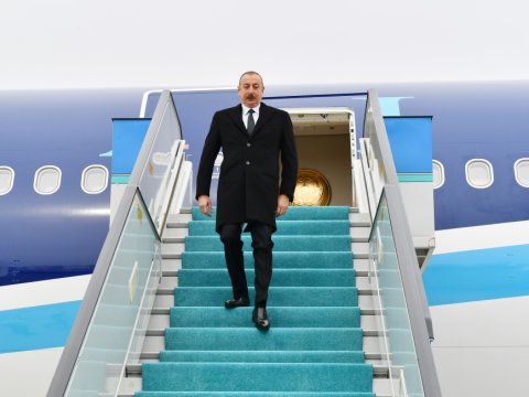 İlham Əliyev Rumıniyada səfərdədir