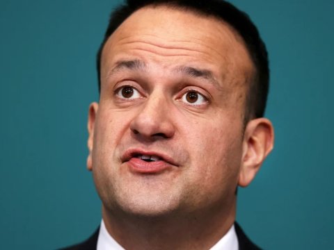 Sabiq baş nazir yenidən eyni vəzifəyə gətirildi 