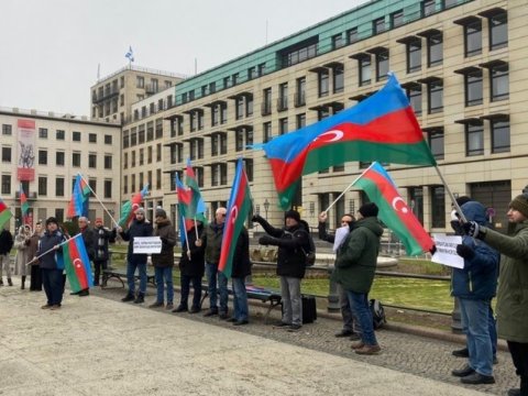 Berlində İrandakı soydaşlarımıza dəstək aksiyası