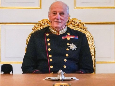 Kral xəstəxanaya yerləşdirildi
