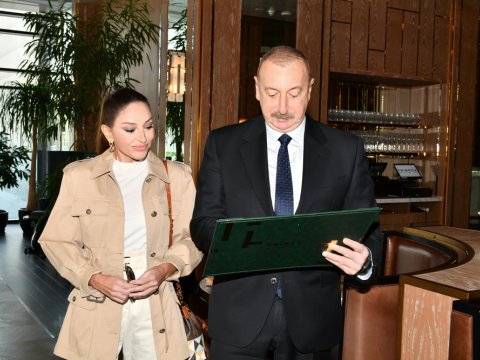 Prezident və birinci xanım hotel açılışında - FOTOLAR