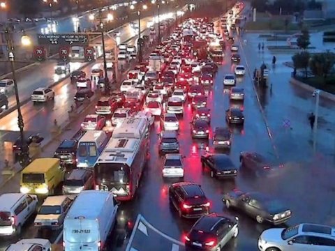 150-yə yaxın avtobus TIXACDA qalıb
