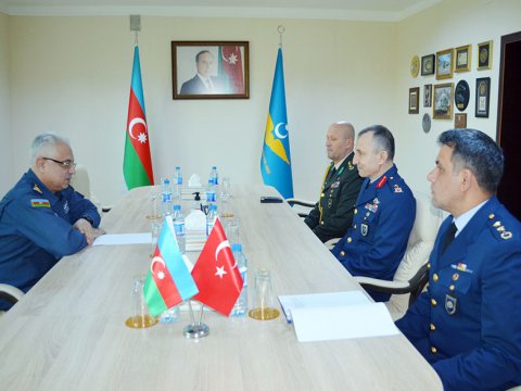 Azərbaycan və Türkiyə HHQ arasında qərargah danışıqları oldu