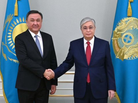 TDT baş katibi Tokayevlə görüşdü