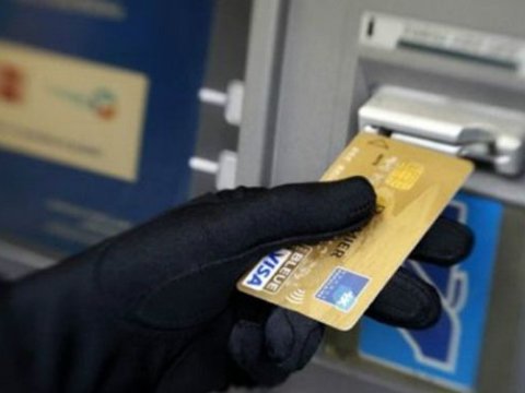 Vətəndaşların bank hesablarından pul OĞURLANDI