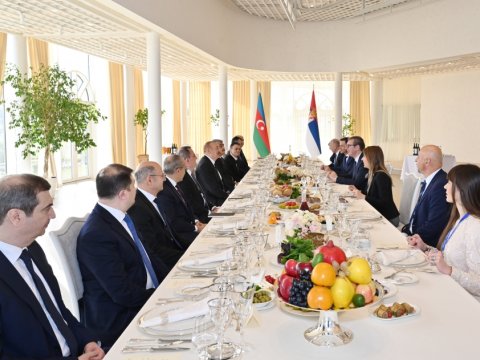 Bakıda Vuçiçin şərəfinə nahar verildi