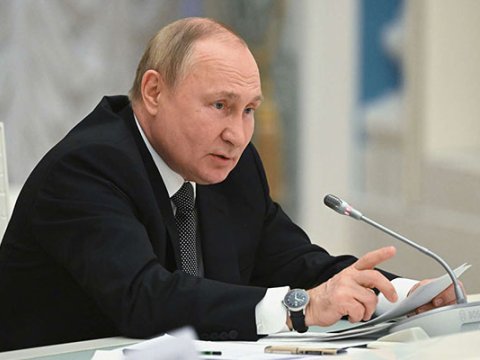 Putin Təhlükəsizlik Şurasının iclasını keçirdi 