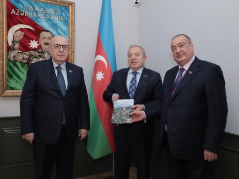 Hulusi Kılıç Ağsaqqallar Şurasında olub