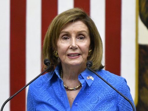 Zelenskini qarşılamaq mənim üçün qürurdur - Pelosi