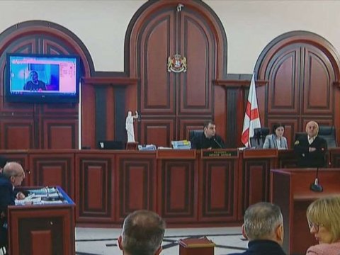 Saakaşvilinin məhkəməsi başladı, özü gələ bilmədi