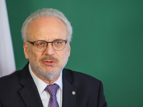 Latviya Prezidentindən İlham Əliyevə TƏBRİK