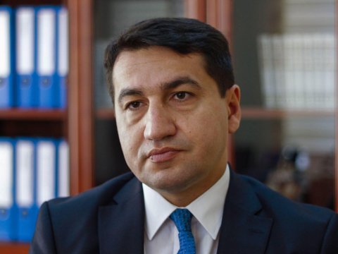 Hikmət Hacıyev Baydenin müşaviri ilə sülh danışıqlarını müzakirə etdi