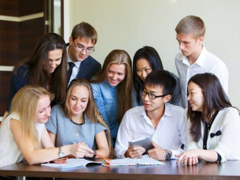 Azərbaycanda təhsil alan əcnəbi tələbələrin SAYI