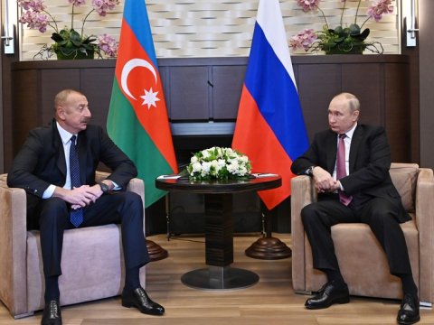 Əliyevlə Putin sərhəddə təhlükəsizlik məsələsini müzakirə edib