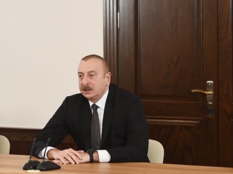 Göstərin görək İrəvanın tarixi mərkəzi haradır? - İlham Əliyev