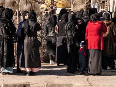 “Taliban”dan daha bir qadağa - Qadınlar işdən çıxarılır