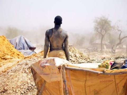 Afrikada avtobus minaya düşdü - 10 ölü, 5 yaralı