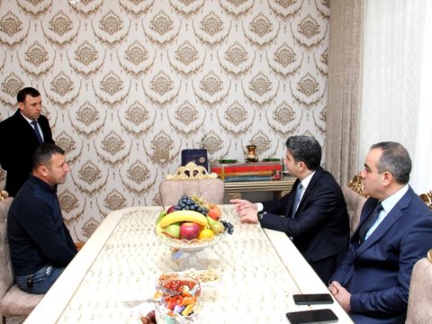 Vətən müharibəsi şəhidlərinin ailələri ziyarət olunur - FOTOLAR