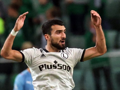 Mahir Emreli Türkiyə klubuna keçir