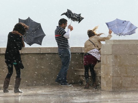 Hava yenidən pisləşəcək - Külək əsəcək, qar yağacaq