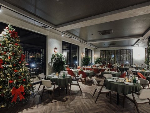 Nə pul var, nə də restoranlarda boş yer - Maaşı bir günlük əyləncəyə xərcləyəcəklər