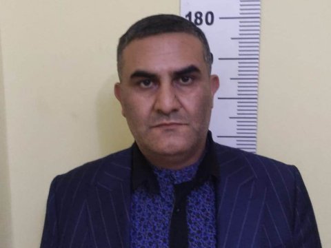 Vətəndaşları şantaj edib 54 000 manatı OĞURLADI