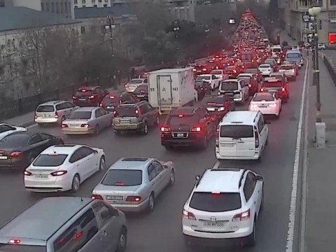 100-dən çox avtobus TIXACDA qalıb