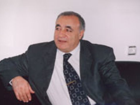 Sabiq bələdiyyə sədri nədə ittiham olunur? - YENİLƏNİB