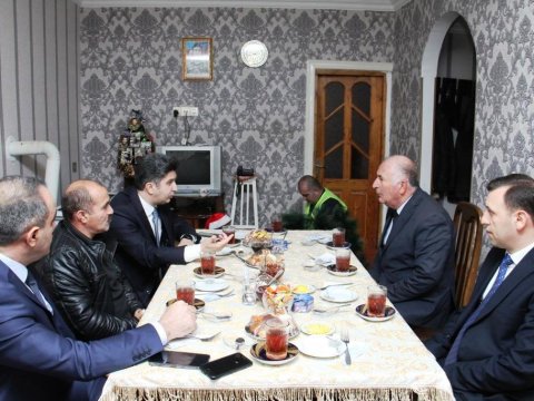 Şəhid ailələrinin ziyarəti davam etdirilir - FOTOLAR