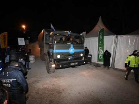 Sülhməramlıların 15 maşını Xankəndi-Laçın yolundan keçdi 