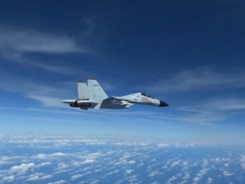 Çin və ABŞ-ın hərbi təyyarələri yan-yana - Təhlükəli anlar yaşandı