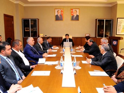 İcra başçısı sahibkarlarla görüşüb - FOTOLAR