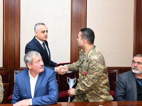 Fuad Nəcəfli Naxçıvanda şəhid ailələrinə və qazilərə mənzil verdi