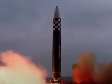 Şimali Koreya daha bir raket atdı 