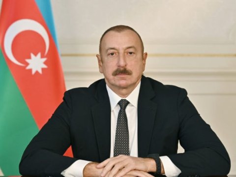 İlham Əliyev kubalı həmkarına məktub göndərdi