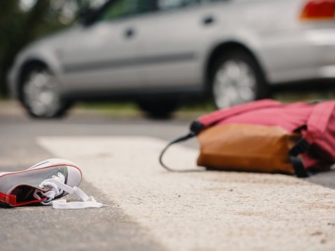 Yük avtomobili qadını vurub öldürdü