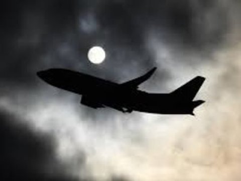 İstanbulda duman təyyarələrin hərəkətinə mane oldu