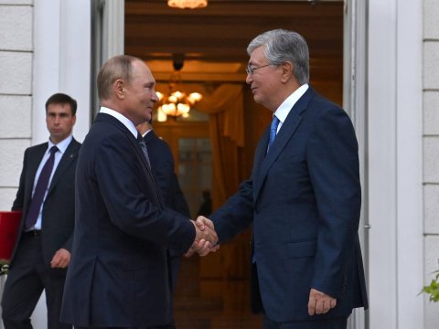 Putin Tokayevlə danışıqlar apardı