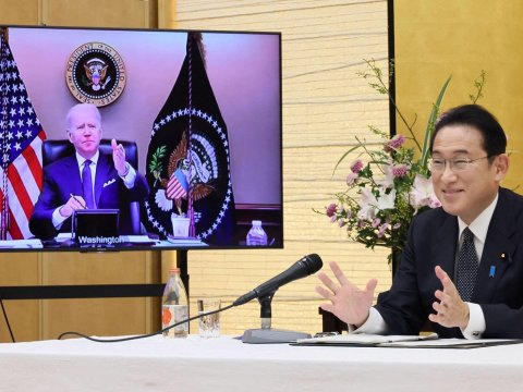 Bayden Yaponiya lideri ilə görüşəcək