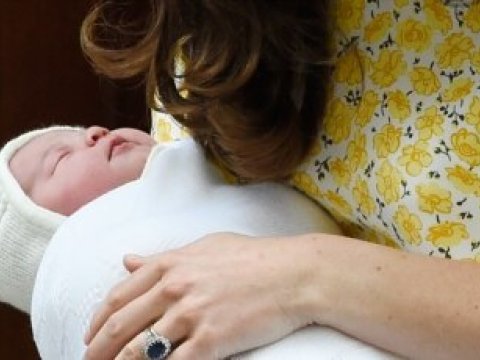 Kişi qızına anasının adını vermək istədi - Qadın evi tərk etdi