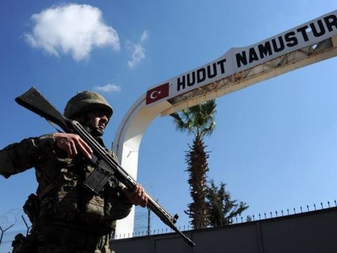 Türkiyədən qaçmaq istəyən FETÖ-çülər saxlanıldı