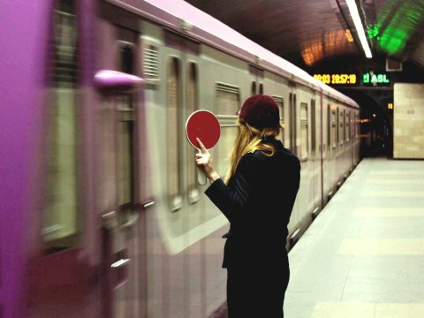 Metroda yenə problem - “Nizami”də sıxlıq yarandı