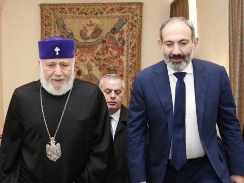 Paşinyan erməni kilsəsini heçə saydı