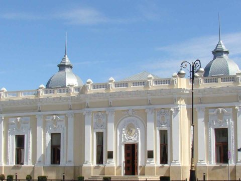 Kukla Teatrında yoxlamalar DAYANDIRILIB