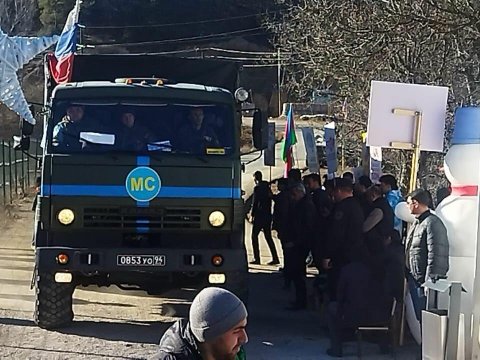 Sülhməramlıların 24 avtomobili Laçın yolundan maneəsiz keçdi